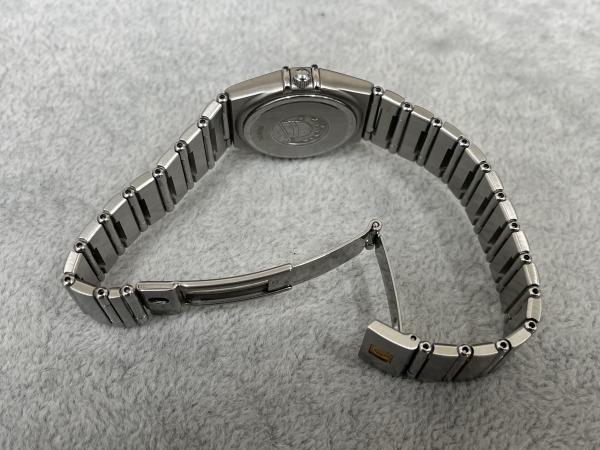 オメガのコンステーション1572.30のオーバーホールを行いました