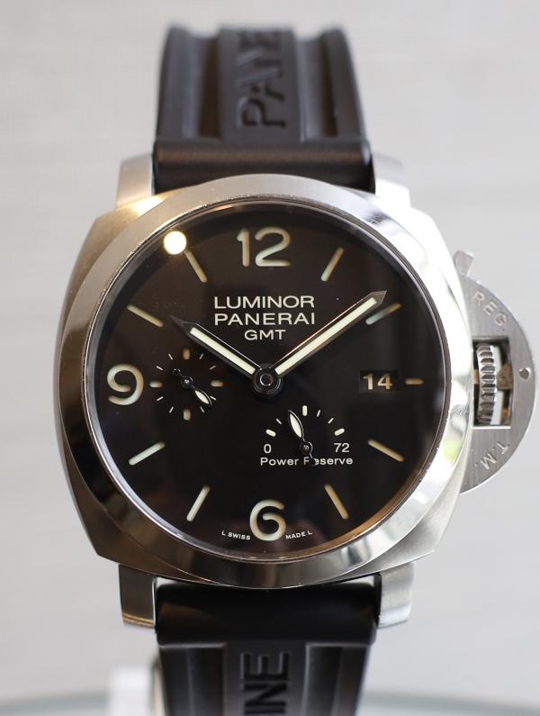 パネライのルミノール1950 GMT 3デイズのオーバーホールを行いました。