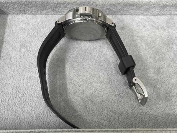 パネライのサブマーシブル1000m PAM00064のオーバーホールを行いました。