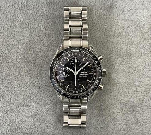 オメガのスピードマスター マーク40 コスモス 3520.50のオーバーホールを行いました。