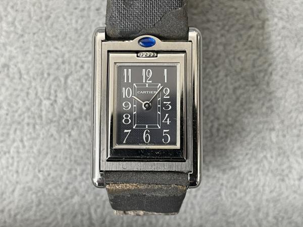 カルティエのタンクバスキュラント SM W1016830のオーバーホールを行いました。
