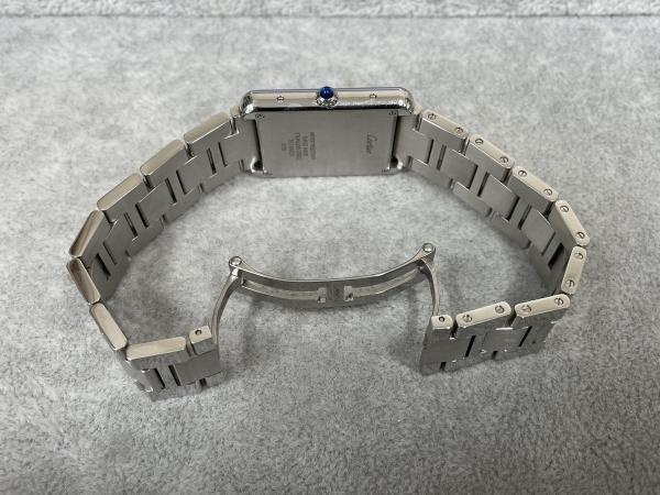 カルティエのタンクソロW5200014のオーバーホールを行いました。