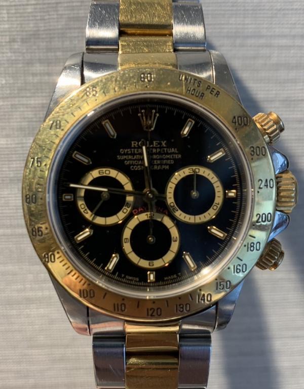 ロレックスのデイトナRef16523のオーバーホールを行いました。