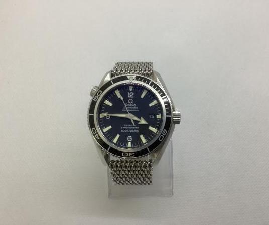 オメガのシーマスタープラネットオーシャン コーアクシャル2200.53.00のオーバーホールを行いました。