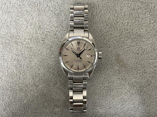 オメガのシーマスター アクアテラ2577.30のオーバーホールを行いました。