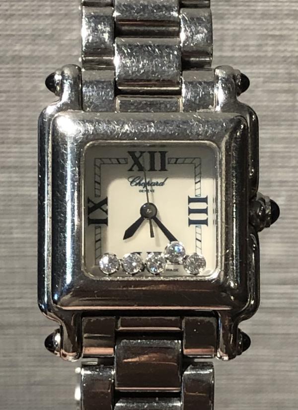 ショパールのハッピースポーツ27/8893-23のオーバーホールを行いました。