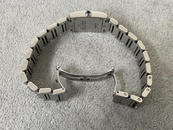 カルティエのタンクフランセーズSM W51008Q3のオーバーホールを行いました。