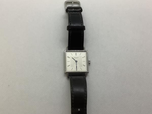 ノモスのテトラ スモールセコンドTT1A1W1のオーバーホールを行いました。