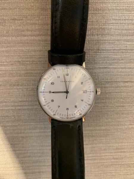 ユンハンスのマックスビル041/4461.02のオーバーホールを行いました。