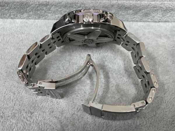 ブライトリングのベントレー6.75 A442Q04SPのオーバーホーを行いました。