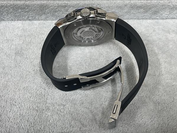 ウブロのクラシックフュージョンクロノグラフチタニウム521.NX.1171.RXのオーバーホールを行いました。