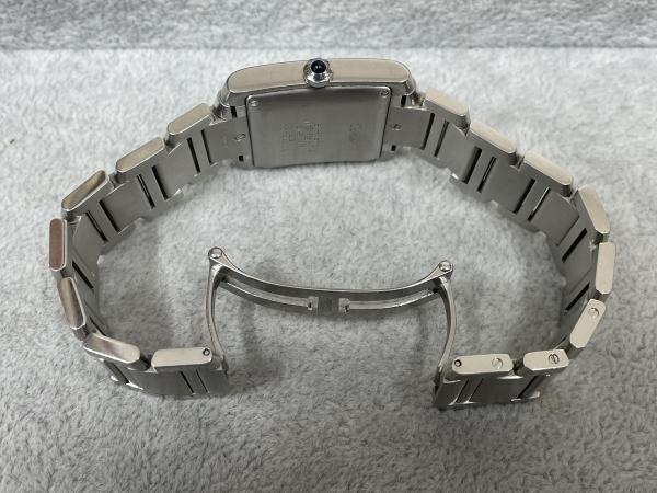 カルティエのタンクフランセーズLM W51002Q3のオーバーホールを行いました。