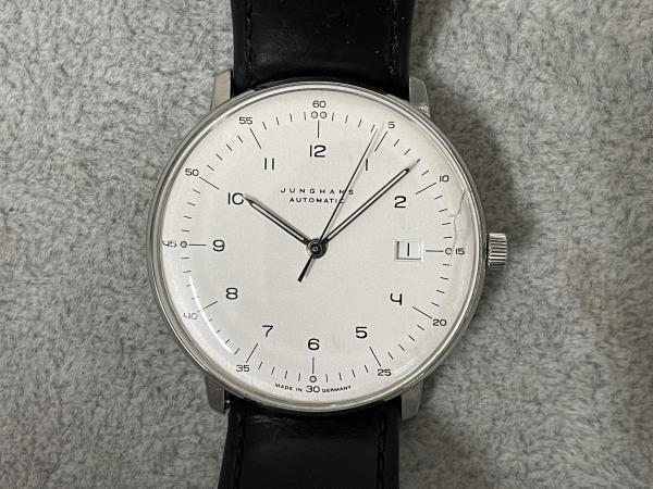 ユンハンスのマックスビル オートマティック　027/4700 00Mのオーバーホールを行いました。