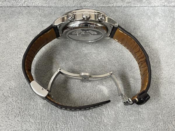 ロンジンのマスターコレクション クロノムーンフェイズ L2.673.4.78.3のオーバーホールを行いました。