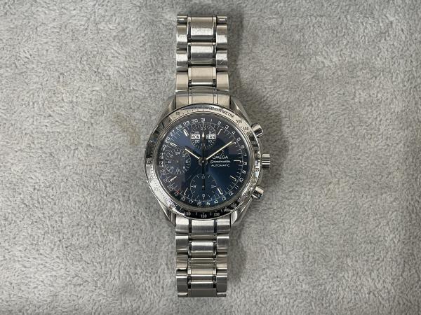 オメガのスピードマスター トリプルカレンダー3523.80.00のオーバーホールを行いました。