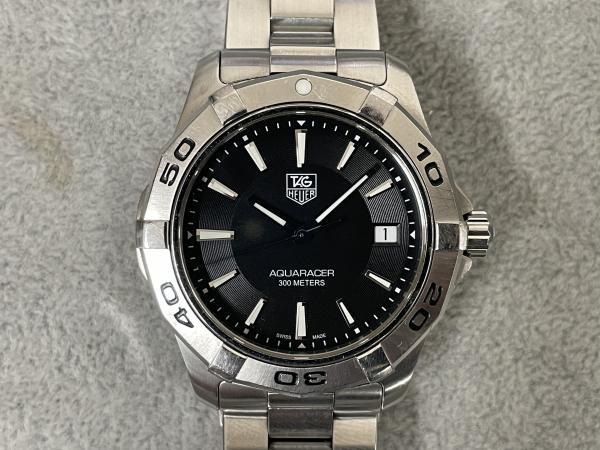 タグホイヤーのアクアレーサーWAP1110.BA0831のオーバーホールを行いました。