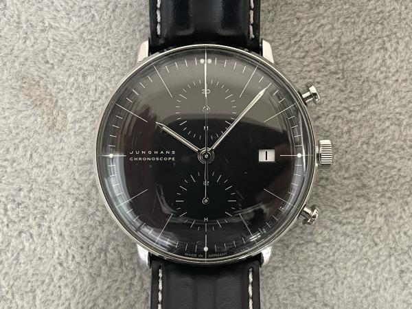 ユンハンスのマックスビル クロノスコープ 027/4601.00のオーバーホールを行いました。