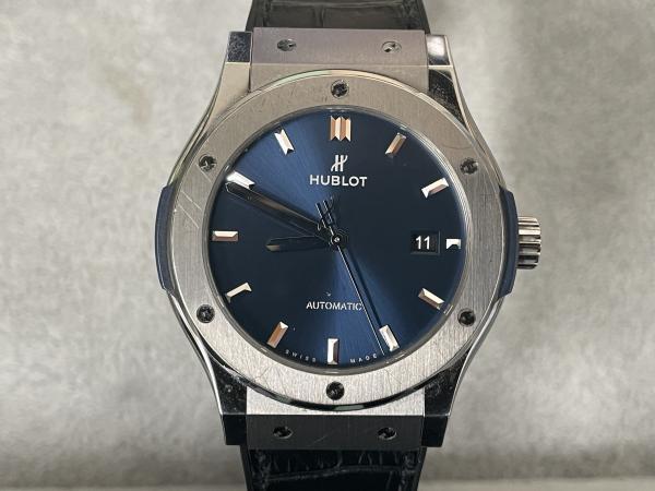 ウブロのクラシックフュージョン チタニウム 511.NX.7170.LRのオーバーホールを行いました。