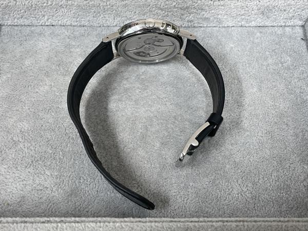 ノモスのラドウィッグ ネオマティック41デイトLD161012W2(262)のオーバーホールを行いました。