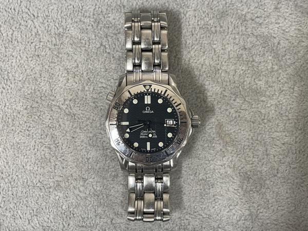 オメガのシーマスター プロフェッショナル 300M2562.80のオーバーホールを行いました。