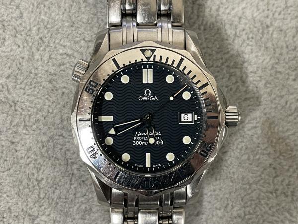 オメガのシーマスター プロフェッショナル 300M2562.80のオーバーホールを行いました。