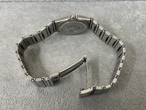 オメガのコンステレーション スモール アイリスSS 1476.79 12Pのオーバーホールを行いました。