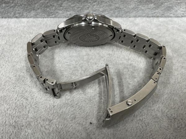 オメガのシーマスター プロフェッショナル 300M2562.80のオーバーホールを行いました。