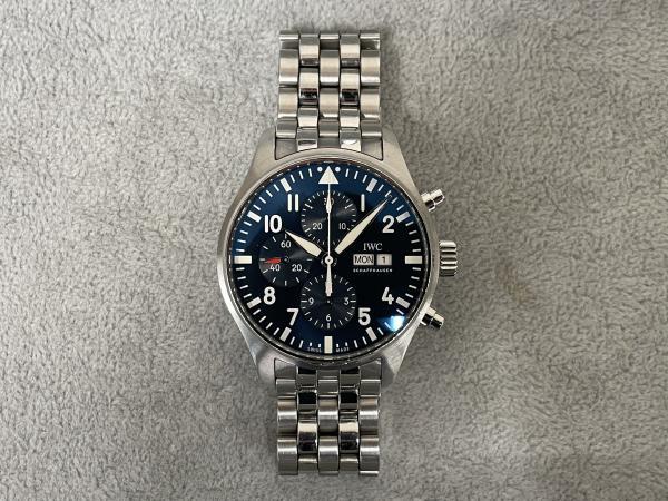 IWCのパイロットウォッチ プティプランス　IW377717のオーバーホールを行いました。