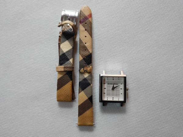 バーバリーのBU2016のオーバーホールを行いました。