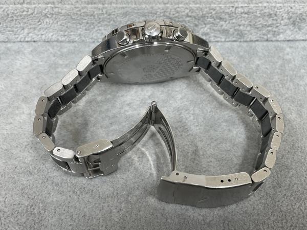 タグホイヤーのフォーミュラ1 クロノグラフCAZ1011のオーバーホールの電池交換を行いました。