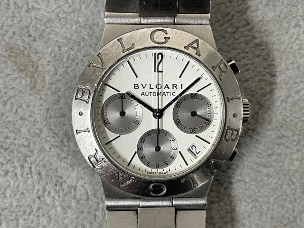 ブルガリのディアゴノスポーツクロノCH35Sのオーバーホールを行いました。