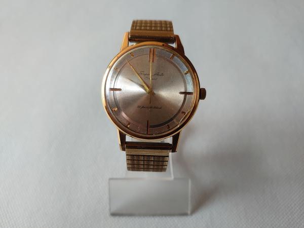 オリエントのスーパーオートのオーバーホールを行いました。