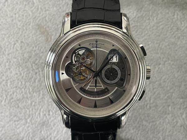 ゼニスのクロノマスター オープン グランドデイト03.0240.4039のオーバーホールを行いました。