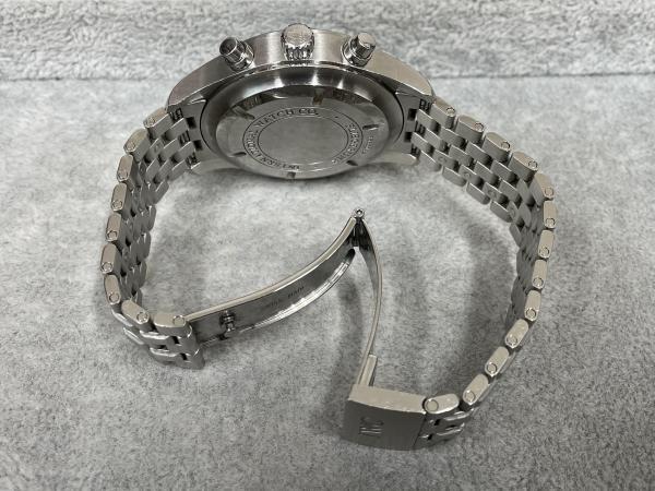 IWCのパイロットウォッチIW371704のオーバーホールを行いました。