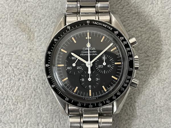 オメガのスピードマスターef.3590.50のオーバーホールを行いました。