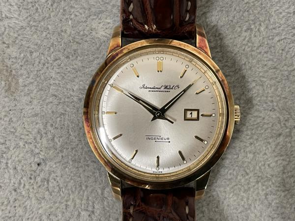 IWCのインジュニアRef.666のオーバーホールを行います。