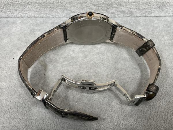 カルティエのロンド クロワジエールW2RN0005のオーバーホールを行いました。
