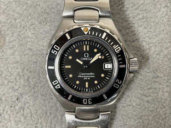 オメガのプロフェッショナル200プレボンド Ref.796.1041のオーバーホールを行いました。