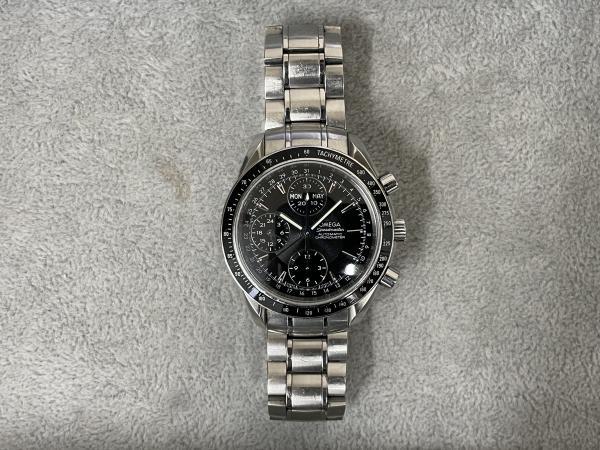 オメガのスピードマスターデイデイト3220.50のオーバーホールを行いました。