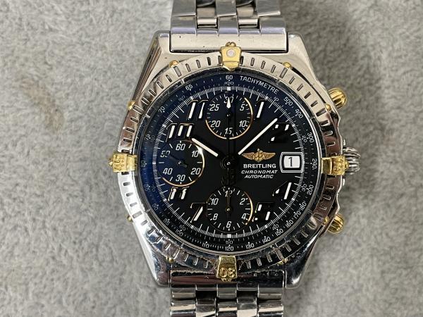ブライトリングのクロノマット ビコロ B13050.1のオーバーホールを行いました。