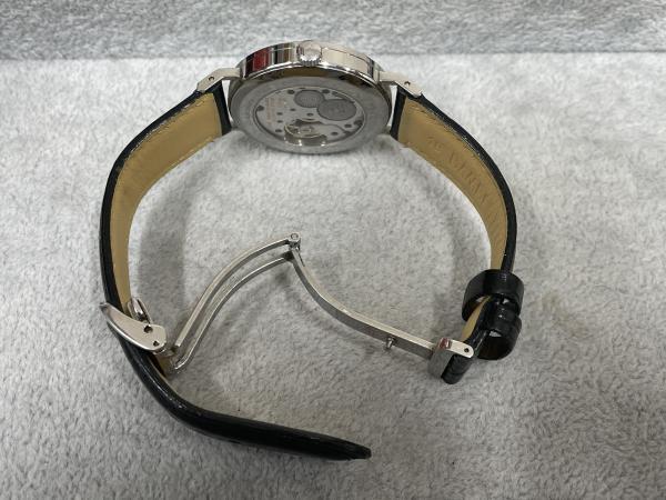 ノモスのタンジェント デイト パワーリザーブTN1D1W2BK(131)のオーバーホールを行いました。(東京都/練馬区)