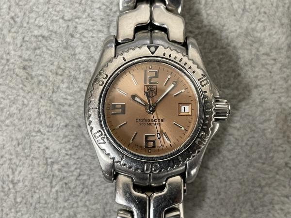 タグホイヤーのリンク プロフェッショナル200M Ref. WT1311のオーバーホールを行いました。