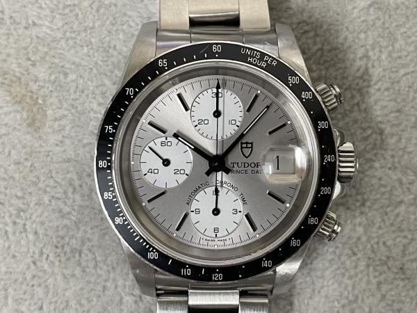 チューダーのクロノタイム79260のオーバーホールを行いました。