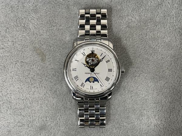 フレデリックコンスタントのクラシック ムーンフェイズ ハートビートFC-335MC4P6B2のオーバーホールを行いました。
