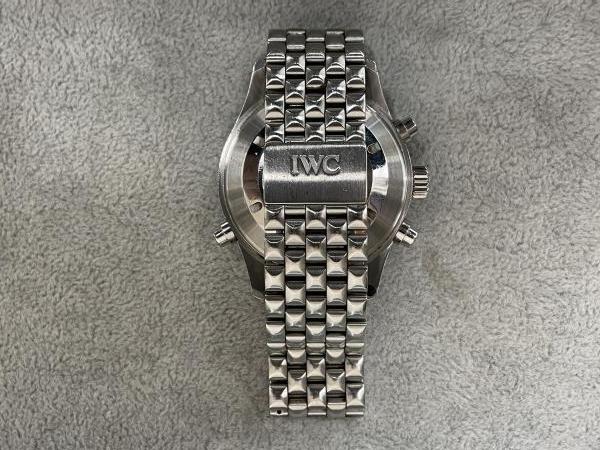 IWCのパイロット・ウォッチ ドッペルクロノグラフIW371319のオーバーホールを行いました。